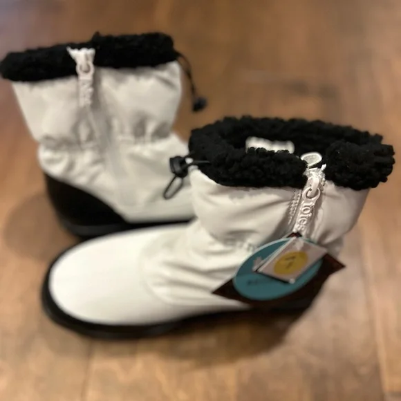TOTES White and Black Winter Boots - Picture 7 of 8